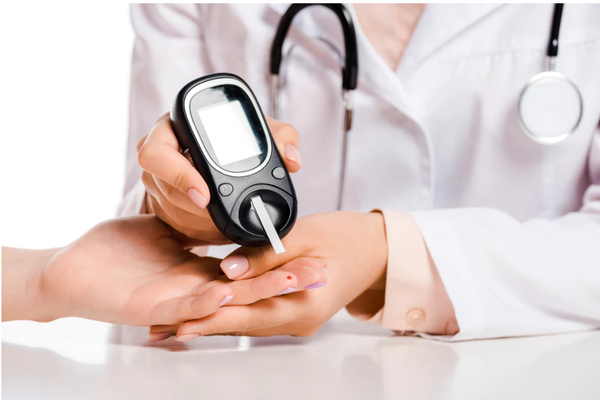 Glucose monitoring by a doctor